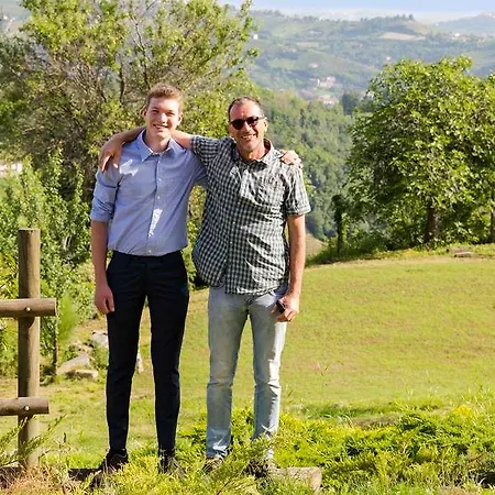 Vakantieboerderij I Tre Poggi Dimora Di Charme Canelli