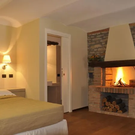 I Tre Poggi Dimora Di Charme Farmház