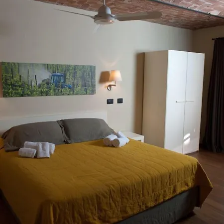 Farmház I Tre Poggi Dimora Di Charme Canelli