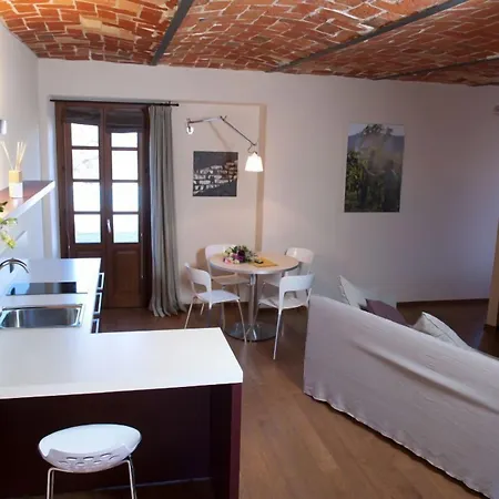 Farmház I Tre Poggi Dimora Di Charme Canelli