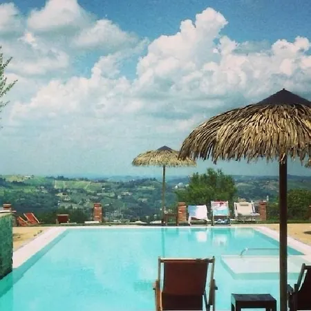 I Tre Poggi Dimora Di Charme Farmház Canelli