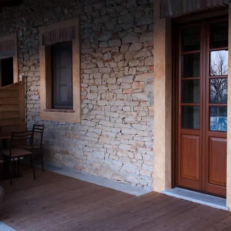 Farmház I Tre Poggi Dimora Di Charme Canelli