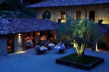 Vakantieboerderij I Tre Poggi Dimora Di Charme Canelli