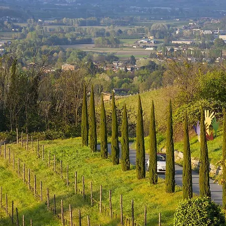 Vakantieboerderij I Tre Poggi Dimora Di Charme Canelli