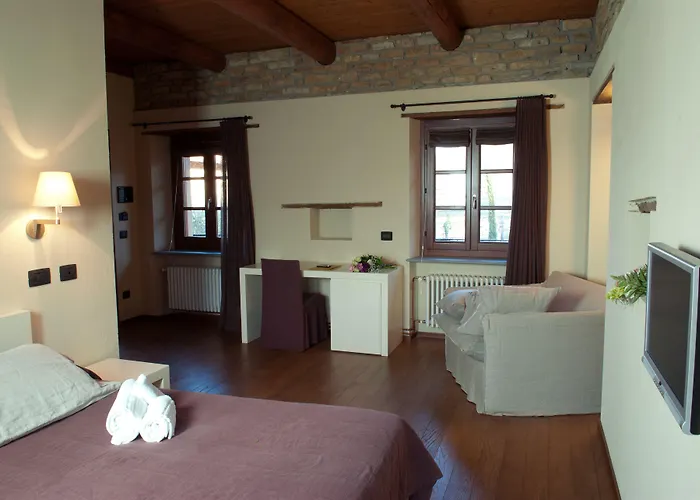 I Tre Poggi Dimora Di Charme 카넬리